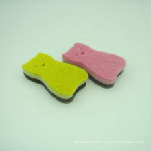 High quality  and  natural material  bicolourable cat shaped sponge and scouring pad  for cleaning